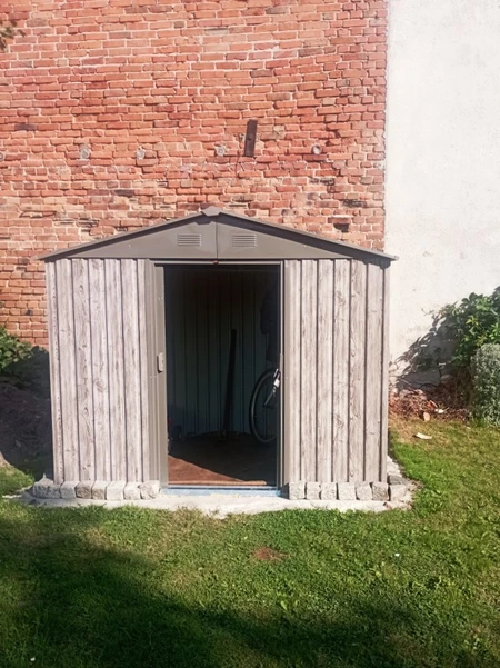 Metalen gereedschapshuis Helsinki 2,4 x 1,7 m Winkel Boss grijs